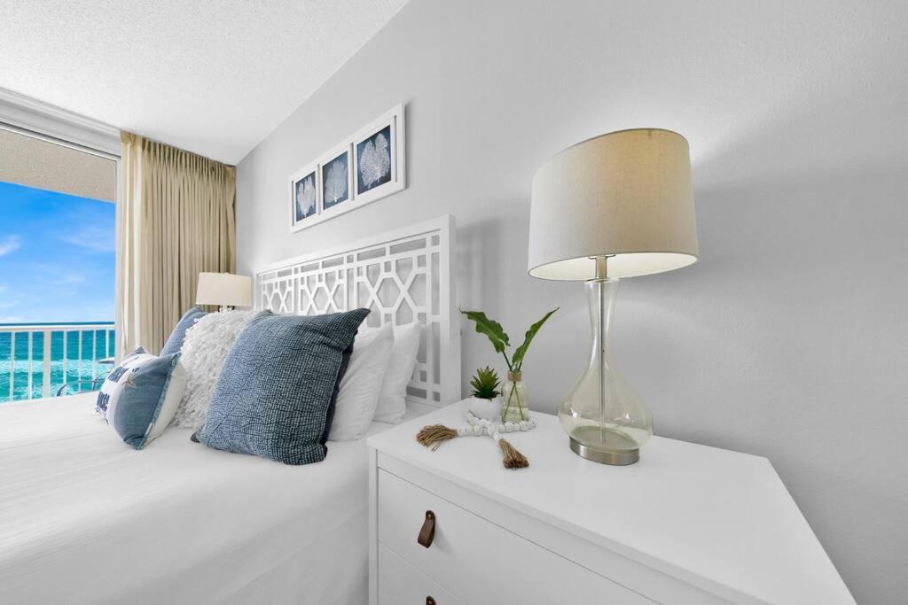 Apartment Beachfront #608 At Majestic *