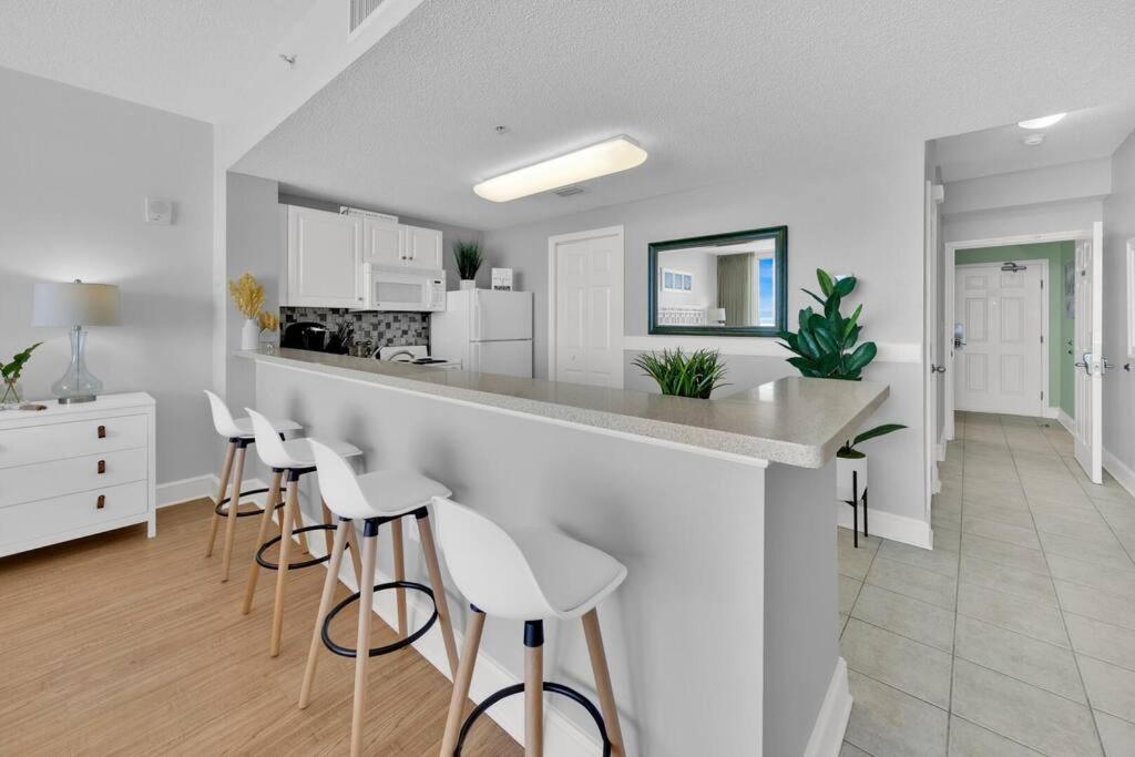 Beachfront #608 At Majestic Panama City Beach