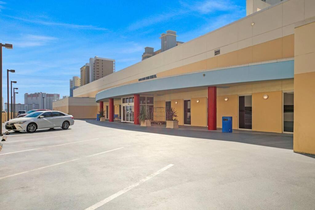 Apartment Beachfront #608 At Majestic Panama City Beach